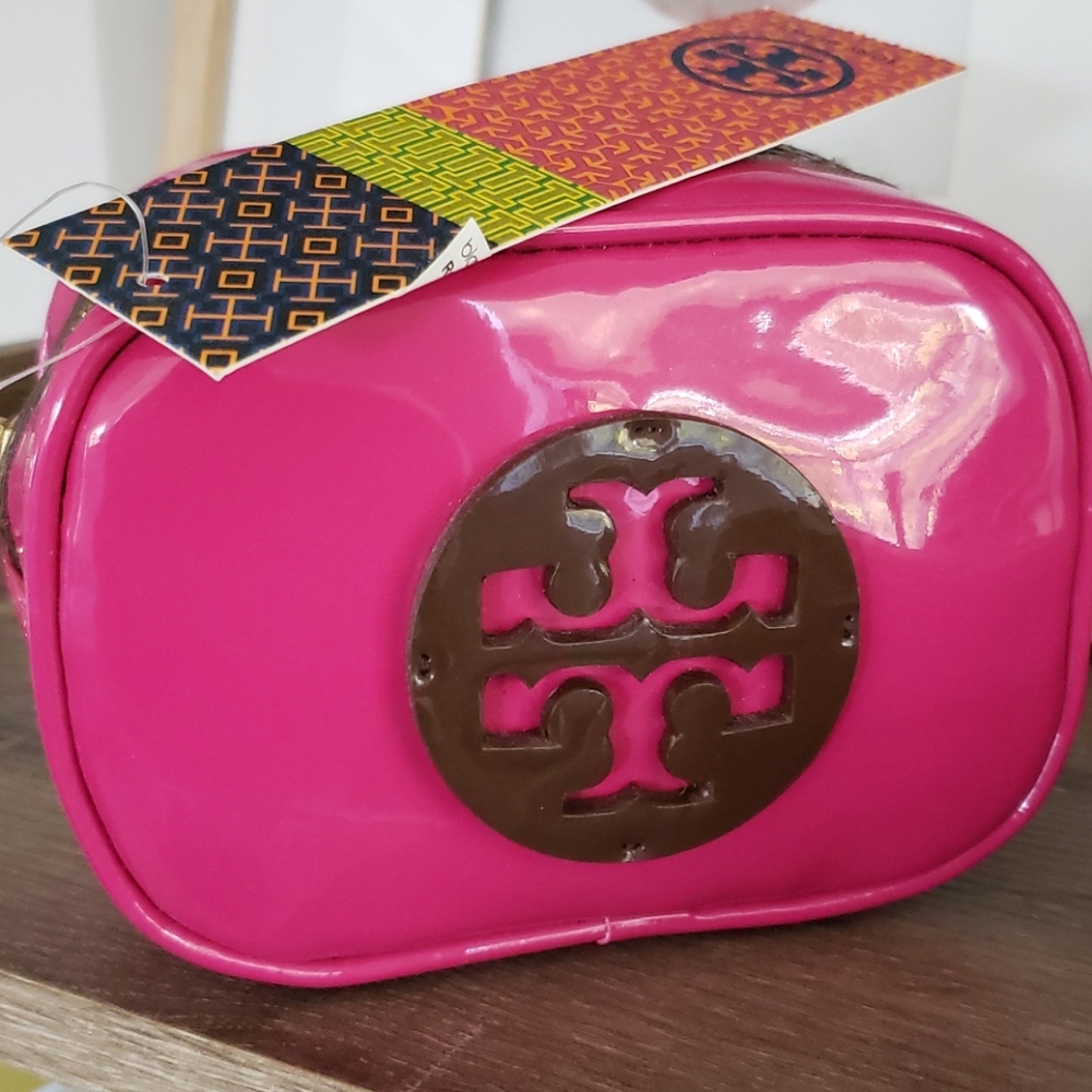 NWT Tory Burch Glossy Patent Small Cosmetic Case